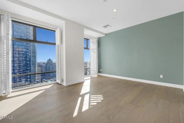 801 S Grand Avenue 1710, Los Angeles, CA 90017