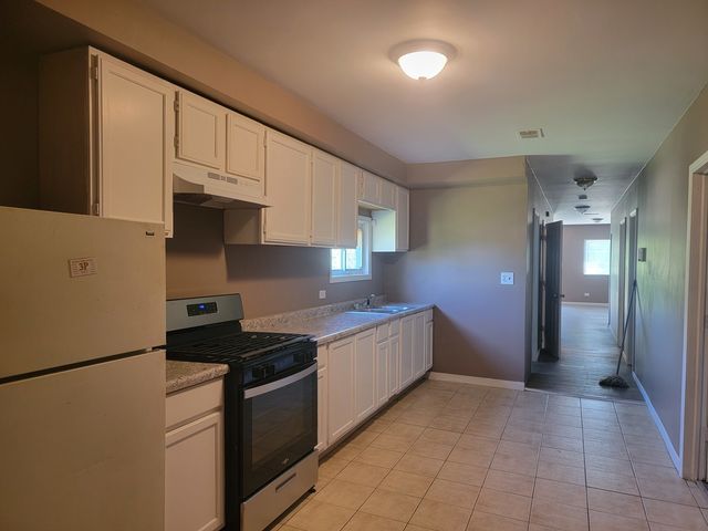 14802 Cooper Avenue, Harvey, IL 60426