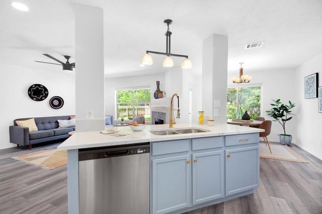 2203 Lexfield LN, Cedar Park, TX 78613