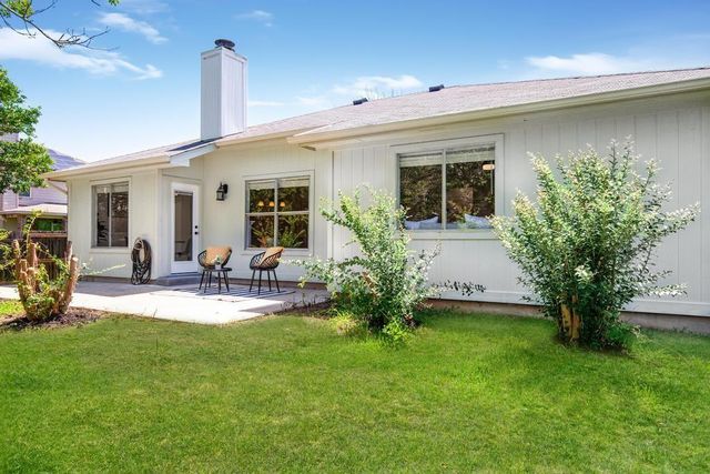 2203 Lexfield LN, Cedar Park, TX 78613