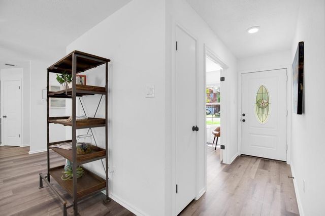 2203 Lexfield LN, Cedar Park, TX 78613