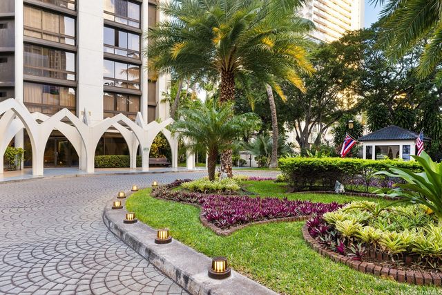 300 Wai Nani Way I1006, Honolulu, HI 96815