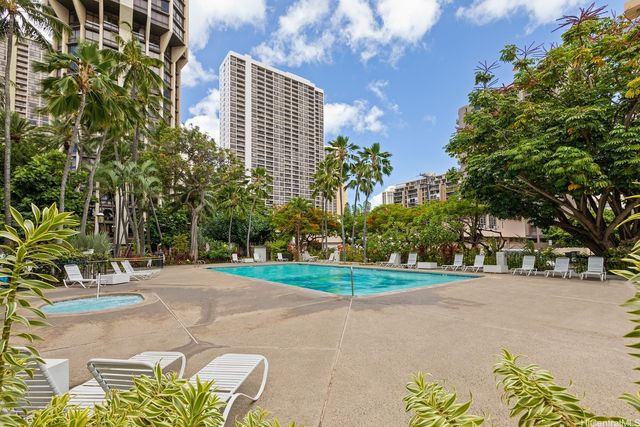 300 Wai Nani Way I1006, Honolulu, HI 96815