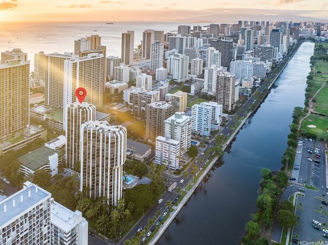 300 Wai Nani Way I1006, Honolulu, HI 96815