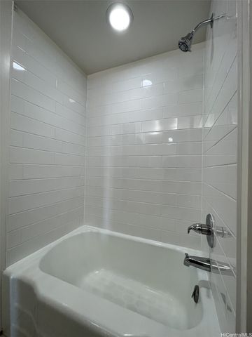 300 Wai Nani Way I1006, Honolulu, HI 96815