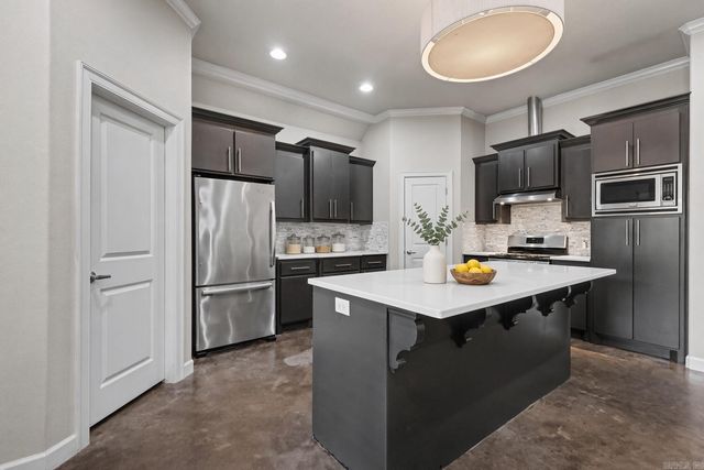 36 Kanis Creek Place, Little Rock, AR 72223