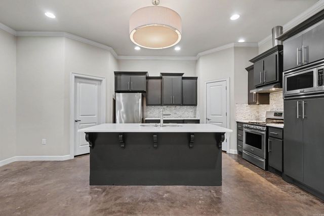 36 Kanis Creek Place, Little Rock, AR 72223