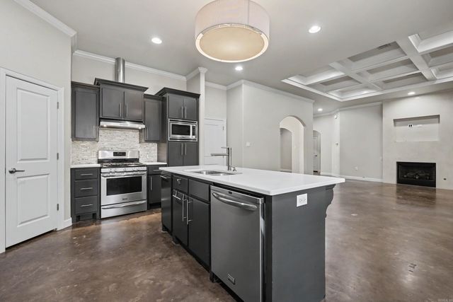 36 Kanis Creek Place, Little Rock, AR 72223