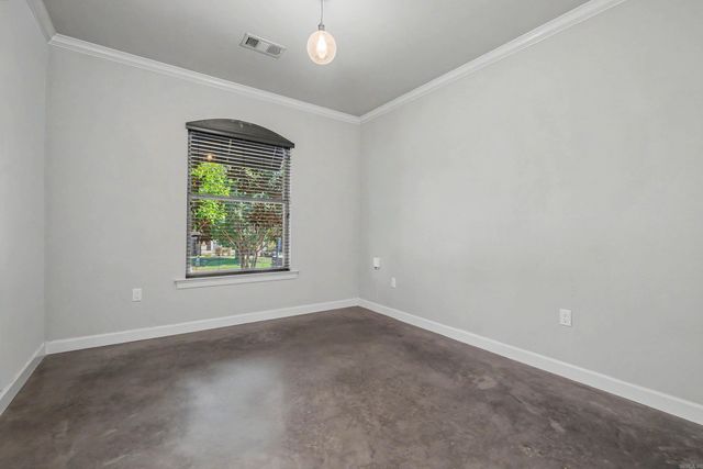36 Kanis Creek Place, Little Rock, AR 72223