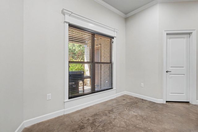 36 Kanis Creek Place, Little Rock, AR 72223