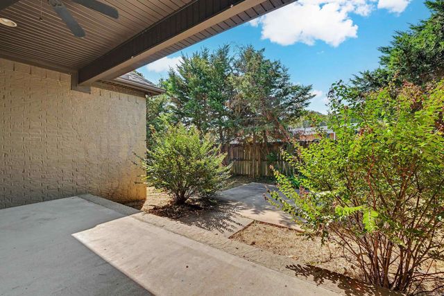 36 Kanis Creek Place, Little Rock, AR 72223