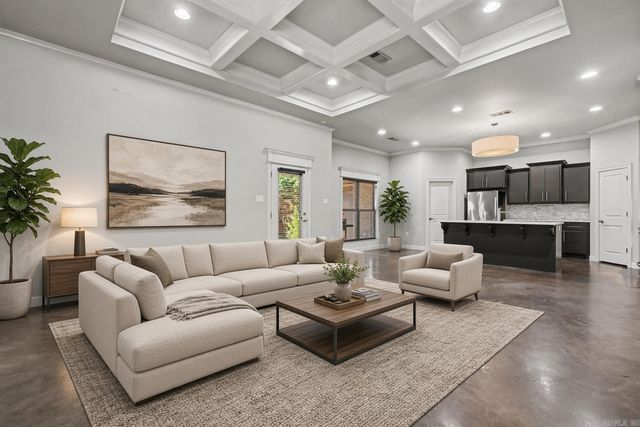 36 Kanis Creek Place, Little Rock, AR 72223