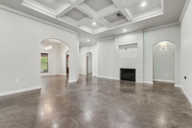 36 Kanis Creek Place, Little Rock, AR 72223