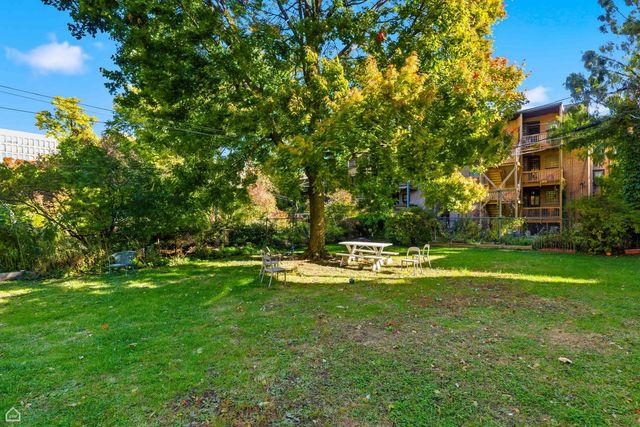 1404 E 56th Street 1, Chicago, IL 60637