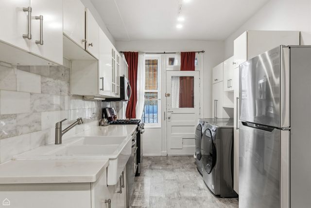 1404 E 56th Street 1, Chicago, IL 60637