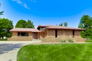 8900 Porter Court, Crown Point, IN 46307