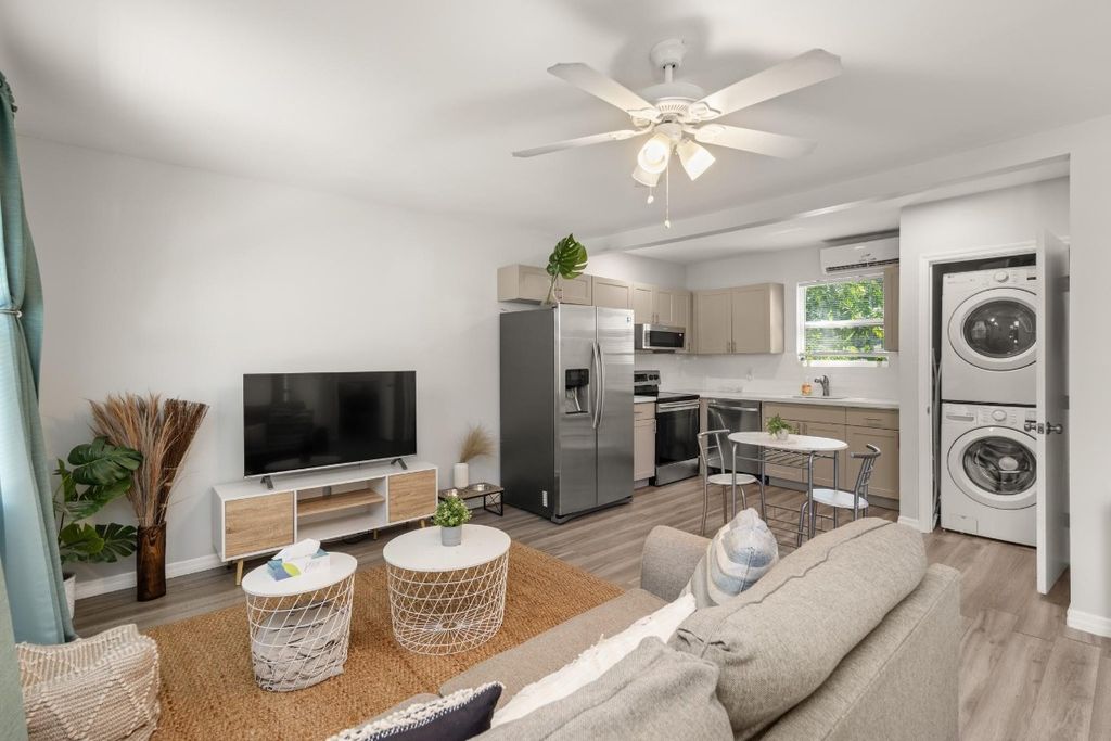 615 SW 14th Avenue, Fort Lauderdale, FL 33312