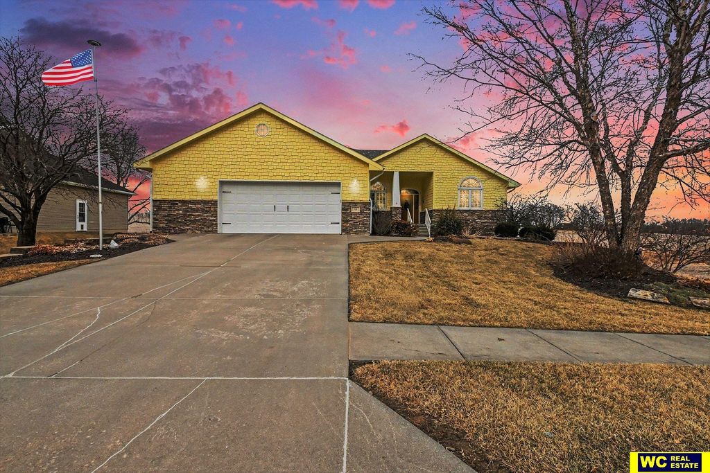 710 Cady Drive, Arlington, NE 68002