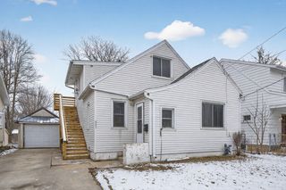 807 2nd Street NW, Rochester, MN 55901