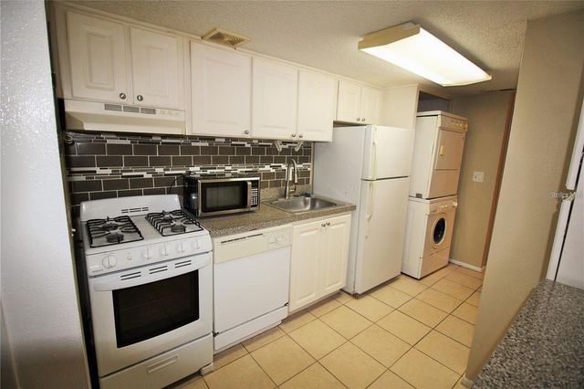 125 WATER FRONT WAY 200, Altamonte Springs, FL 32701