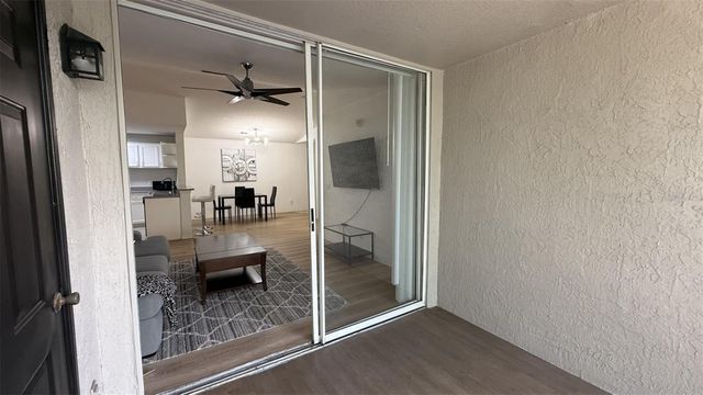 8800 LATREC AVENUE 9305, Orlando, FL 32819