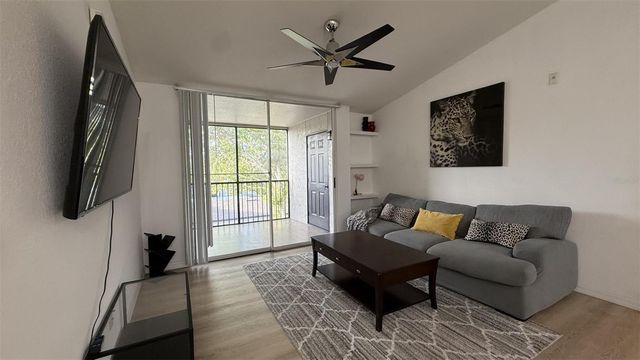 8800 LATREC AVENUE 9305, Orlando, FL 32819