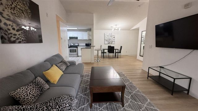 8800 LATREC AVENUE 9305, Orlando, FL 32819