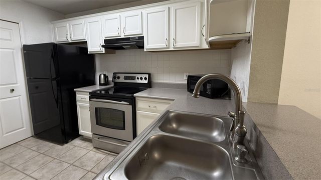 8800 LATREC AVENUE 9305, Orlando, FL 32819