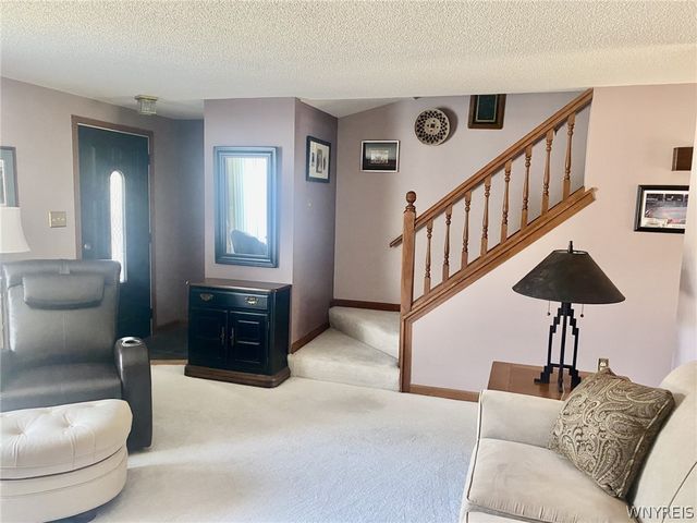 4293 Twilight Lane, Hamburg, NY 14075