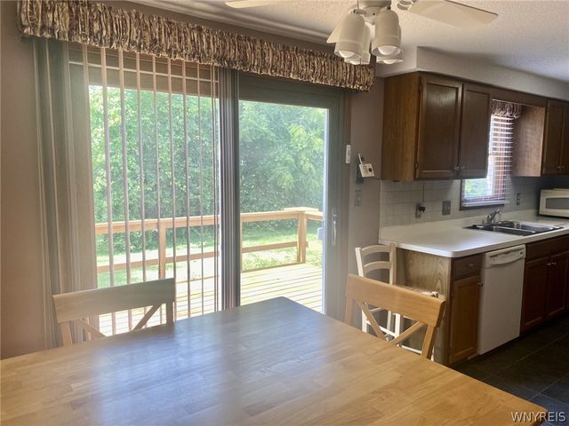 4293 Twilight Lane, Hamburg, NY 14075