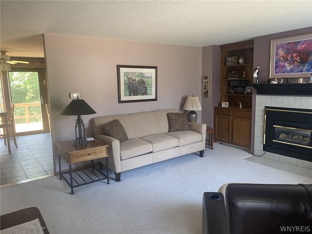 4293 Twilight Lane, Hamburg, NY 14075