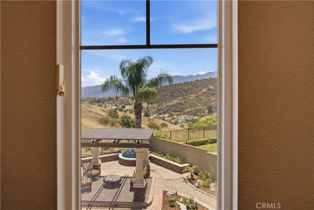22512 Amber Eve Drive, Corona, CA 92883