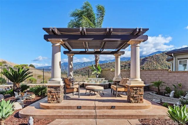 22512 Amber Eve Drive, Corona, CA 92883