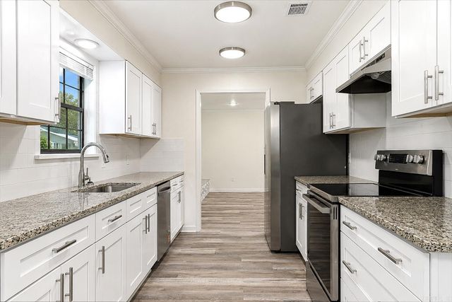 1324 Mockingbird, White Hall, AR 71602