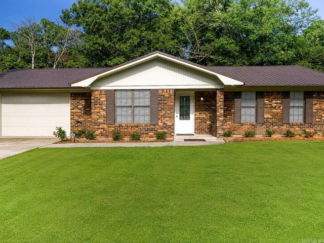 1324 Mockingbird, White Hall, AR 71602