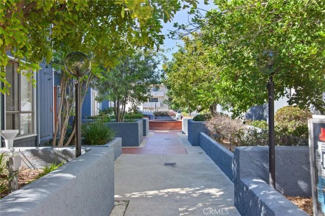 17711 Margate 313, Encino, CA 91316