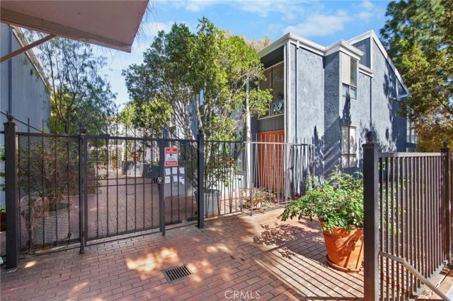 17711 Margate 313, Encino, CA 91316