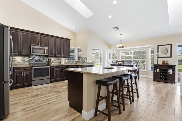 7496 155th Place N, Palm Beach Gardens, FL 33418