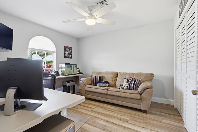 7496 155th Place N, Palm Beach Gardens, FL 33418