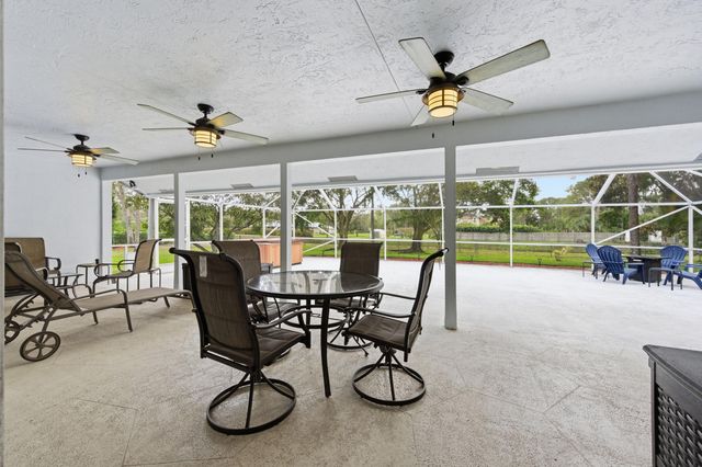 7496 155th Place N, Palm Beach Gardens, FL 33418