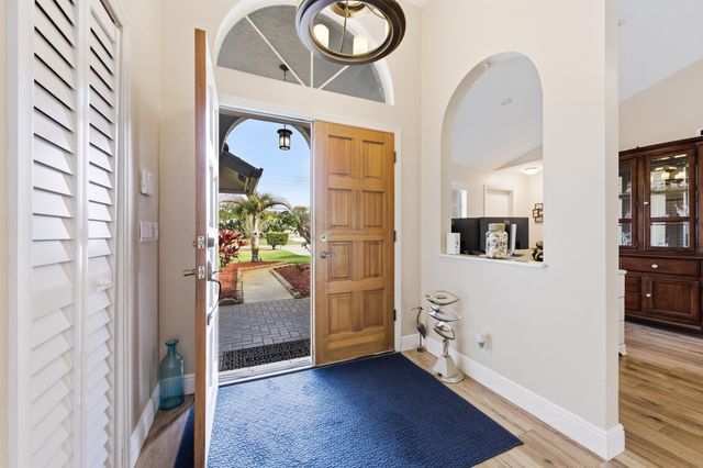 7496 155th Place N, Palm Beach Gardens, FL 33418