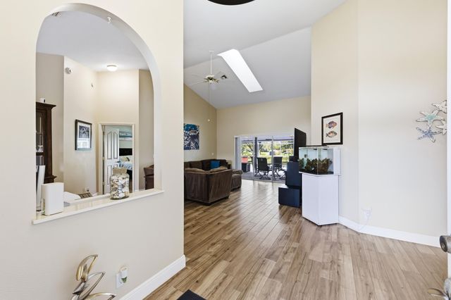 7496 155th Place N, Palm Beach Gardens, FL 33418