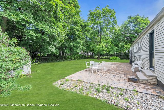 224 Cedar Street, Oakhurst, NJ 07755