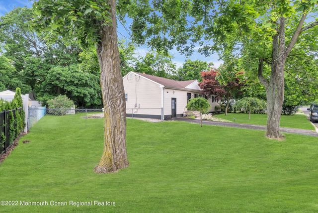 224 Cedar Street, Oakhurst, NJ 07755