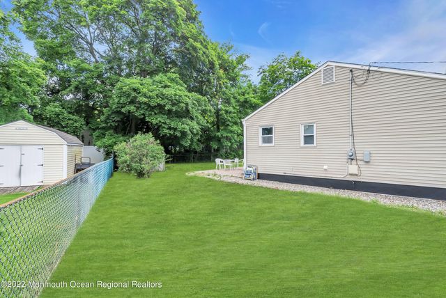 224 Cedar Street, Oakhurst, NJ 07755
