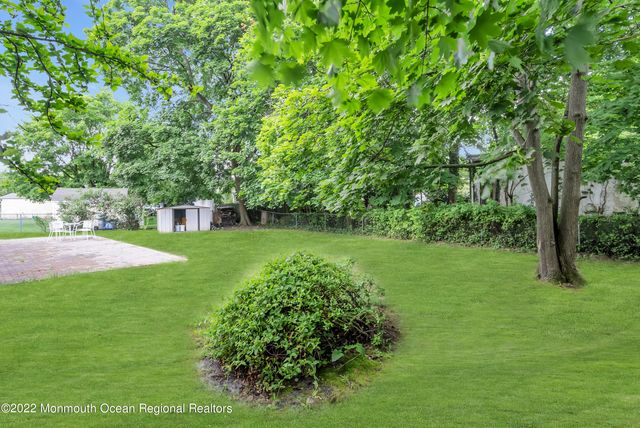 224 Cedar Street, Oakhurst, NJ 07755