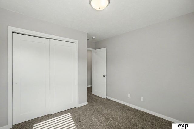 10316 N 152 Avenue, Bennington, NE 68022