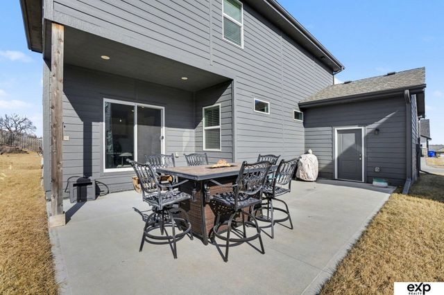 10316 N 152 Avenue, Bennington, NE 68022