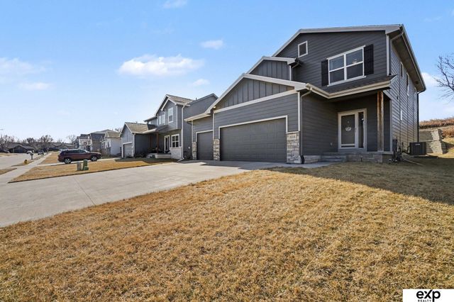 10316 N 152 Avenue, Bennington, NE 68022