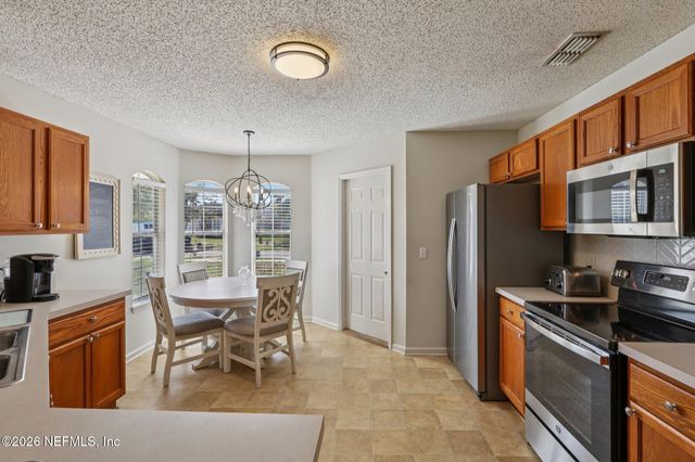 1907 HUNTERS TRACE Circle, Middleburg, FL 32068